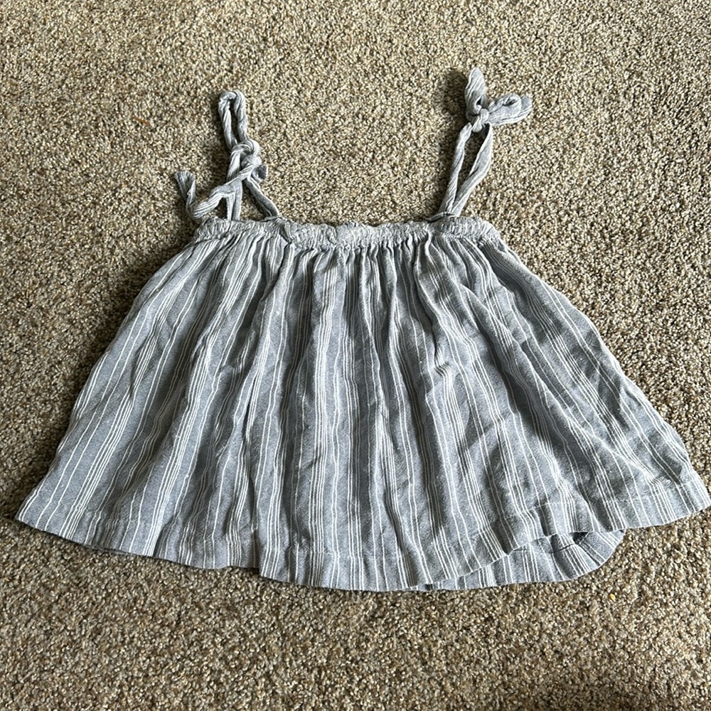 Hollister crop top shirt